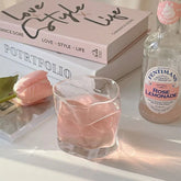 Kokette Ästhetik Zerknittertes Glas